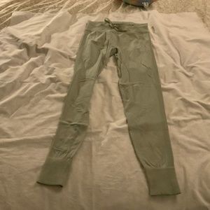 Aeropostale Green Leggings -M- Worn Once